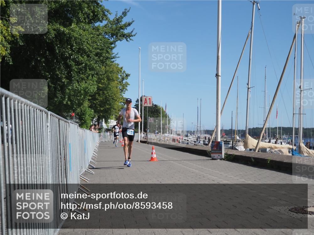 17.08.2025 - KN Förde Triathlon 2025 KatJ http://msf.ph/oto/8593458 17.08.2025 11:37:48 Laufen 264 meine-sportfotos.de