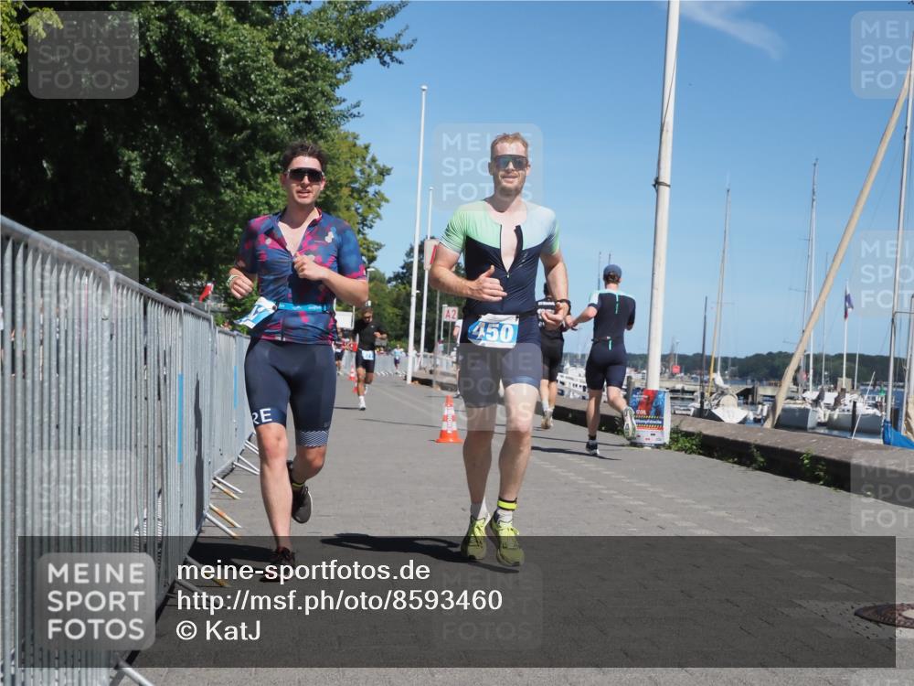 17.08.2025 - KN Förde Triathlon 2025 KatJ http://msf.ph/oto/8593460 17.08.2025 13:39:18 Laufen 423, 450, 471, 502, 541 meine-sportfotos.de