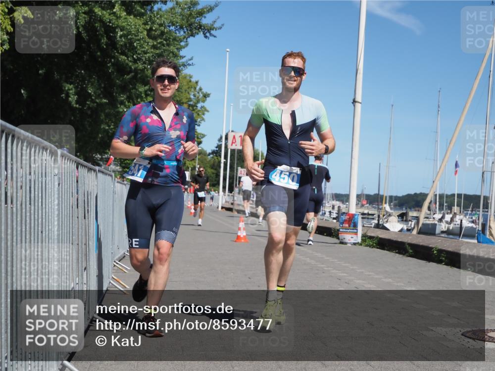 17.08.2025 - KN Förde Triathlon 2025 KatJ http://msf.ph/oto/8593477 17.08.2025 13:39:19 Laufen 423, 450, 471, 502, 541 meine-sportfotos.de