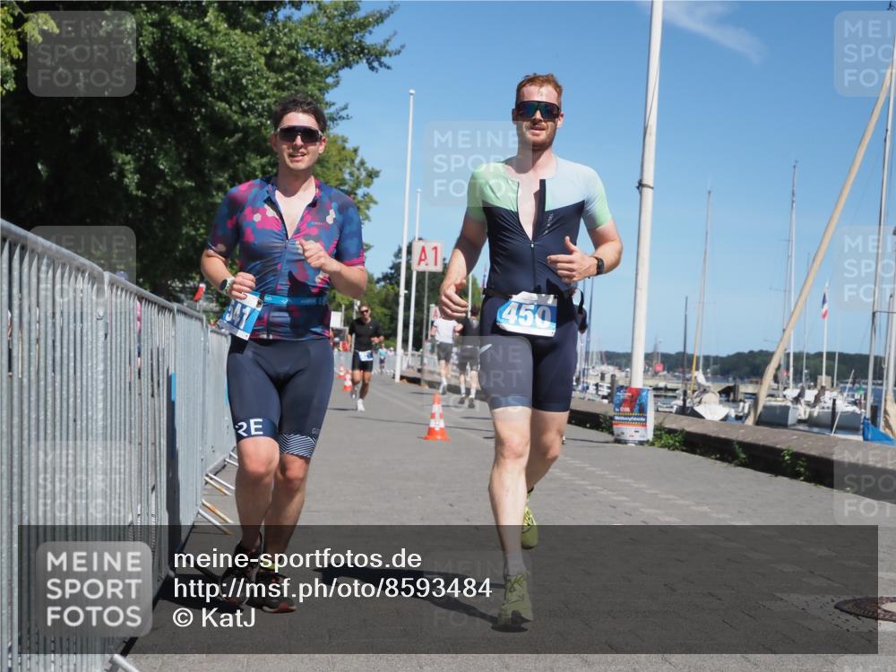 17.08.2025 - KN Förde Triathlon 2025 KatJ http://msf.ph/oto/8593484 17.08.2025 13:39:19 Laufen 423, 450, 471, 502, 541 meine-sportfotos.de