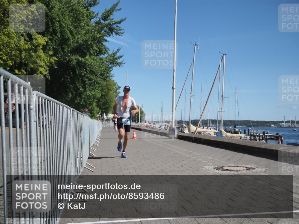 17.08.2025 - KN Förde Triathlon 2025 KatJ http://msf.ph/oto/8593486 17.08.2025 11:37:50 Laufen 264, 269 meine-sportfotos.de