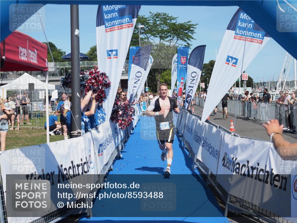 17.08.2025 - KN Förde Triathlon 2025 MichiJ http://msf.ph/oto/8593488 17.08.2025 13:53:35 Laufen 453, 475 meine-sportfotos.de