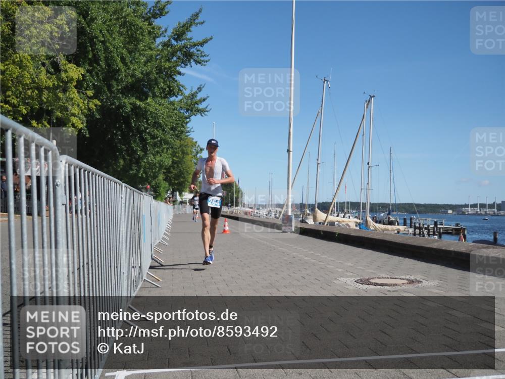 17.08.2025 - KN Förde Triathlon 2025 KatJ http://msf.ph/oto/8593492 17.08.2025 11:37:50 Laufen 264, 269 meine-sportfotos.de