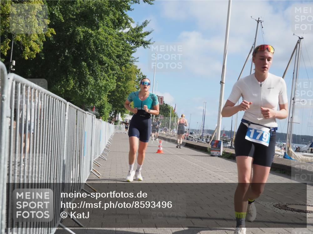 17.08.2025 - KN Förde Triathlon 2025 KatJ http://msf.ph/oto/8593496 17.08.2025 10:21:07 Laufen 179, 220 meine-sportfotos.de