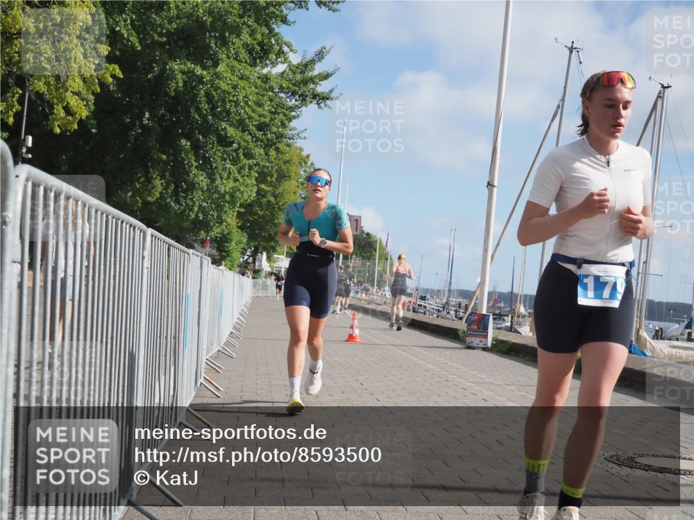 17.08.2025 - KN Förde Triathlon 2025 KatJ http://msf.ph/oto/8593500 17.08.2025 10:21:07 Laufen 179, 220 meine-sportfotos.de