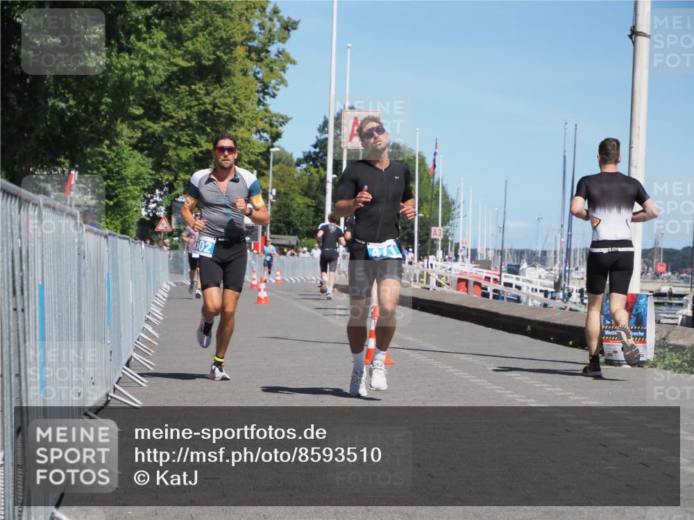 17.08.2025 - KN Förde Triathlon 2025 KatJ http://msf.ph/oto/8593510 17.08.2025 13:39:23 Laufen 471, 502 meine-sportfotos.de