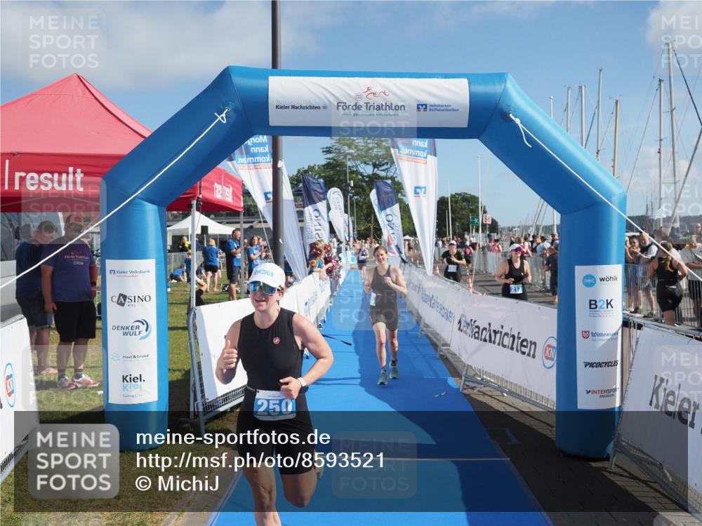 17.08.2025 - KN Förde Triathlon 2025 MichiJ http://msf.ph/oto/8593521 17.08.2025 10:37:02 Laufen 185, 202, 250 meine-sportfotos.de