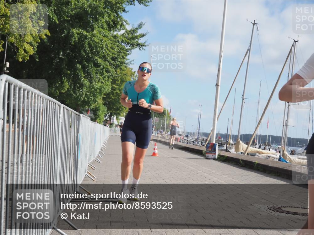 17.08.2025 - KN Förde Triathlon 2025 KatJ http://msf.ph/oto/8593525 17.08.2025 10:21:07 Laufen 179, 220 meine-sportfotos.de