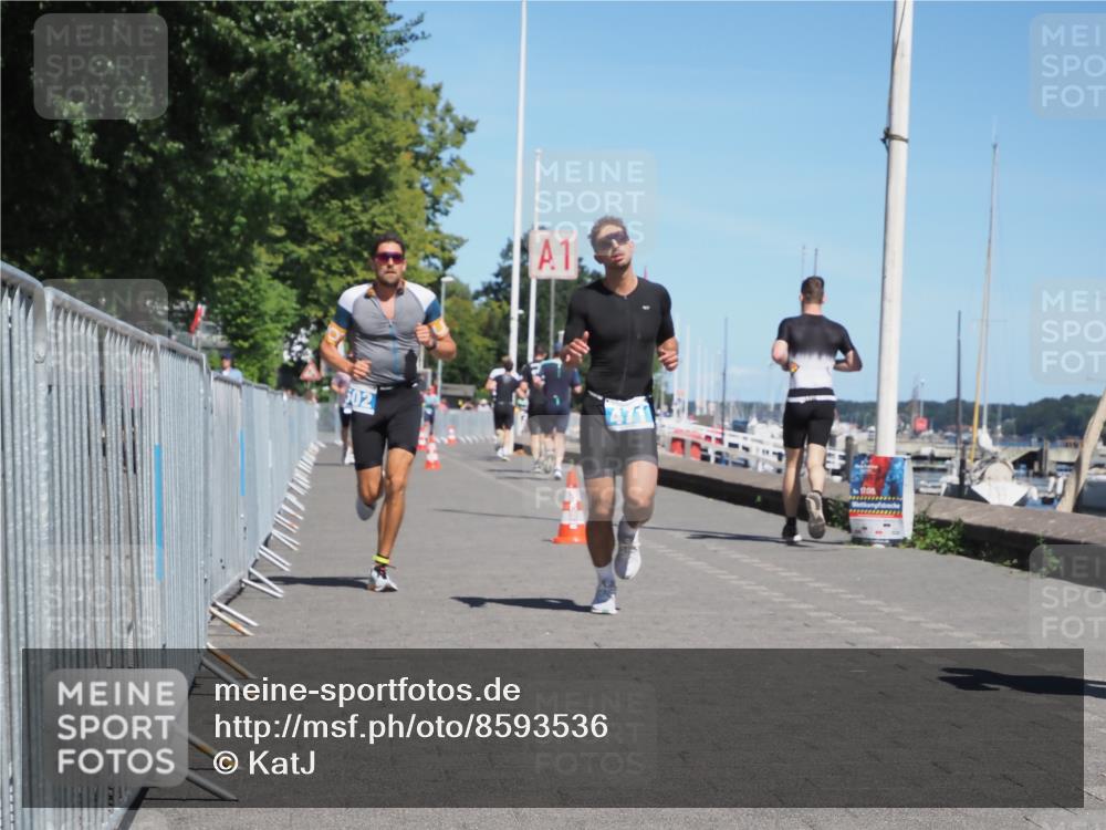 17.08.2025 - KN Förde Triathlon 2025 KatJ http://msf.ph/oto/8593536 17.08.2025 13:39:24 Laufen 471, 502 meine-sportfotos.de