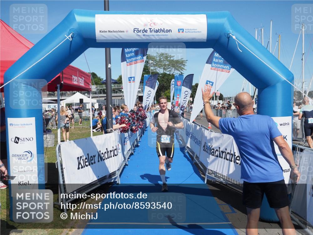 17.08.2025 - KN Förde Triathlon 2025 MichiJ http://msf.ph/oto/8593540 17.08.2025 13:53:37 Laufen 453, 475 meine-sportfotos.de