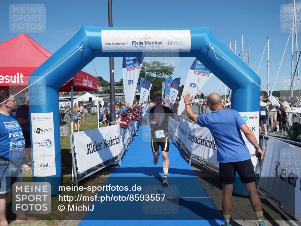17.08.2025 - KN Förde Triathlon 2025 MichiJ http://msf.ph/oto/8593557 17.08.2025 13:53:37 Laufen 453, 475 meine-sportfotos.de