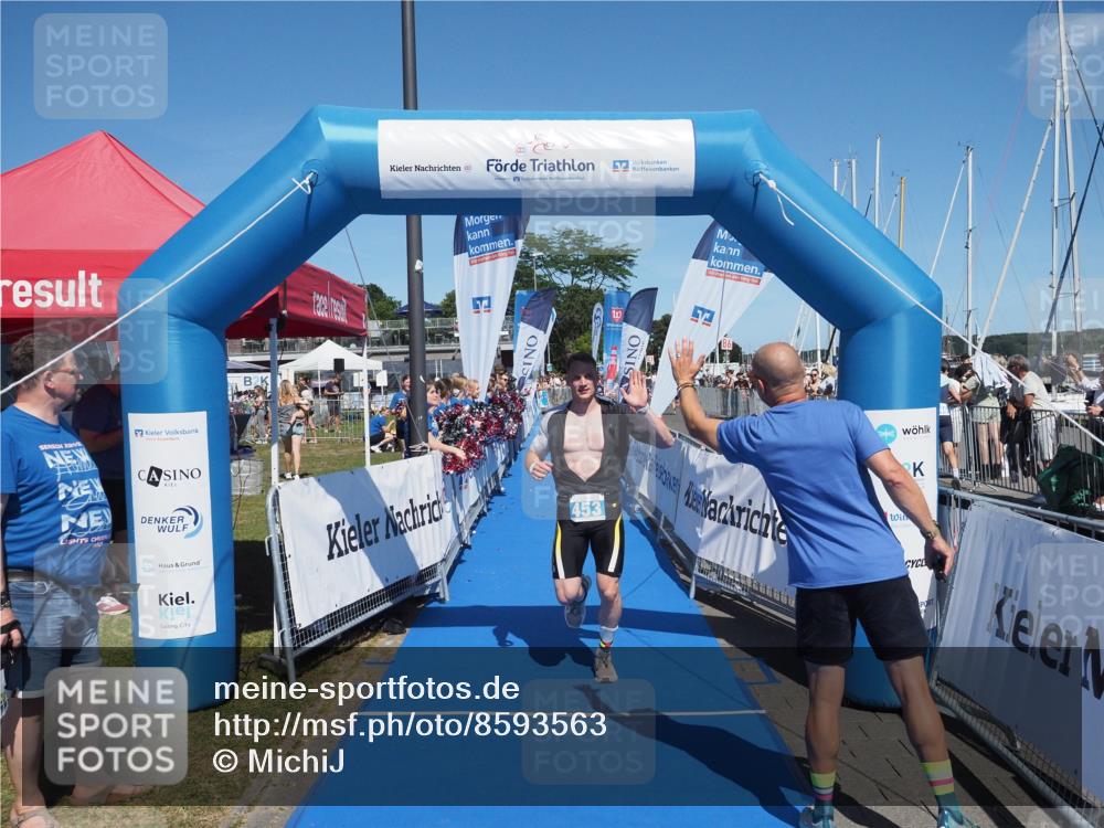 17.08.2025 - KN Förde Triathlon 2025 MichiJ http://msf.ph/oto/8593563 17.08.2025 13:53:37 Laufen 453, 475 meine-sportfotos.de