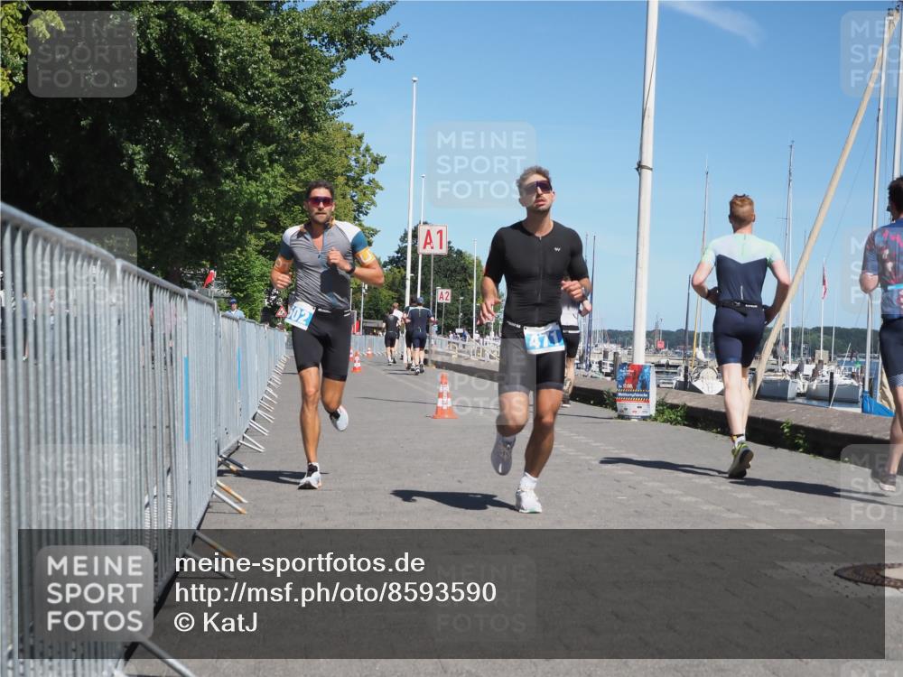 17.08.2025 - KN Förde Triathlon 2025 KatJ http://msf.ph/oto/8593590 17.08.2025 13:39:25 Laufen 471, 502 meine-sportfotos.de