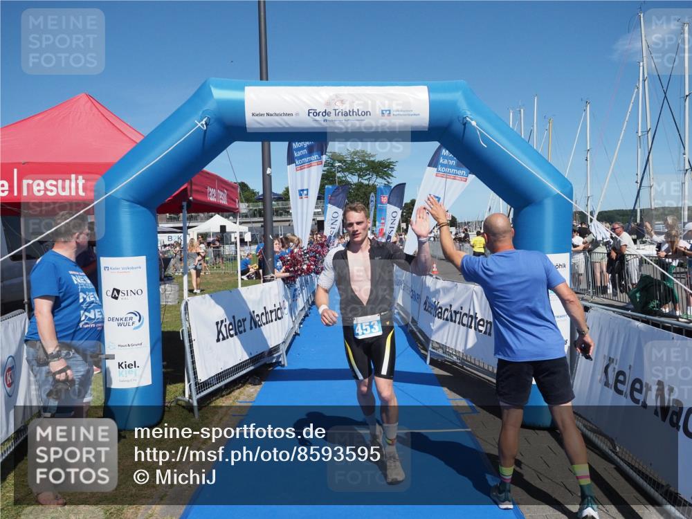 17.08.2025 - KN Förde Triathlon 2025 MichiJ http://msf.ph/oto/8593595 17.08.2025 13:53:37 Laufen 453, 475 meine-sportfotos.de