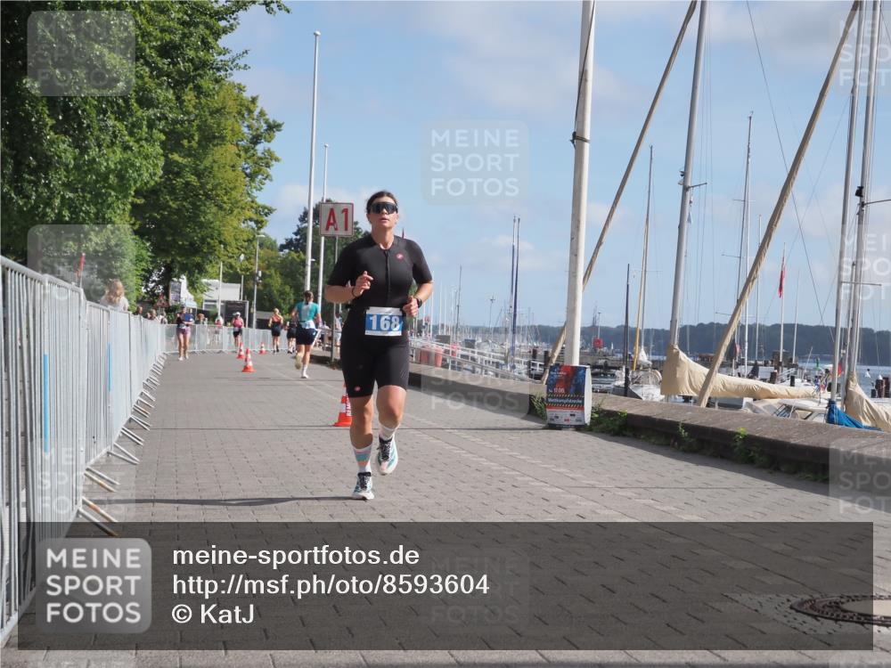 17.08.2025 - KN Förde Triathlon 2025 KatJ http://msf.ph/oto/8593604 17.08.2025 10:21:23 Laufen 168 meine-sportfotos.de