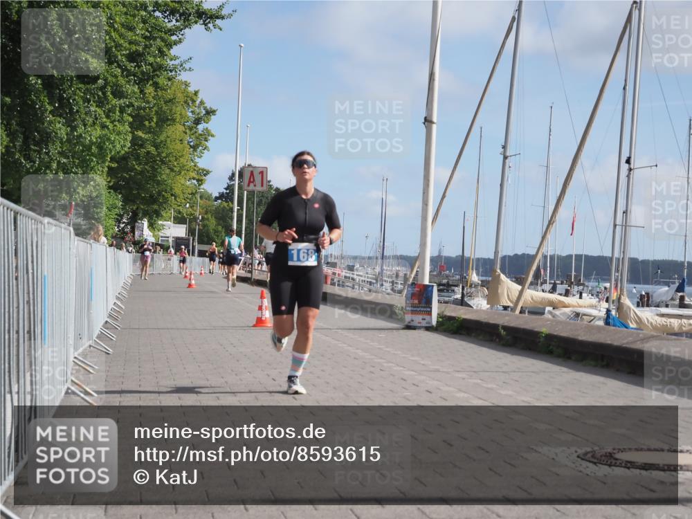 17.08.2025 - KN Förde Triathlon 2025 KatJ http://msf.ph/oto/8593615 17.08.2025 10:21:23 Laufen 168 meine-sportfotos.de