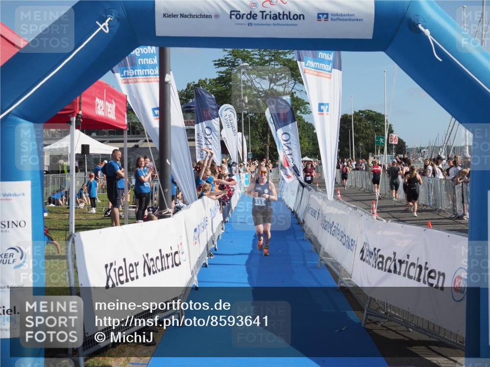 17.08.2025 - KN Förde Triathlon 2025 MichiJ http://msf.ph/oto/8593641 17.08.2025 10:37:07 Laufen 111, 185, 250 meine-sportfotos.de