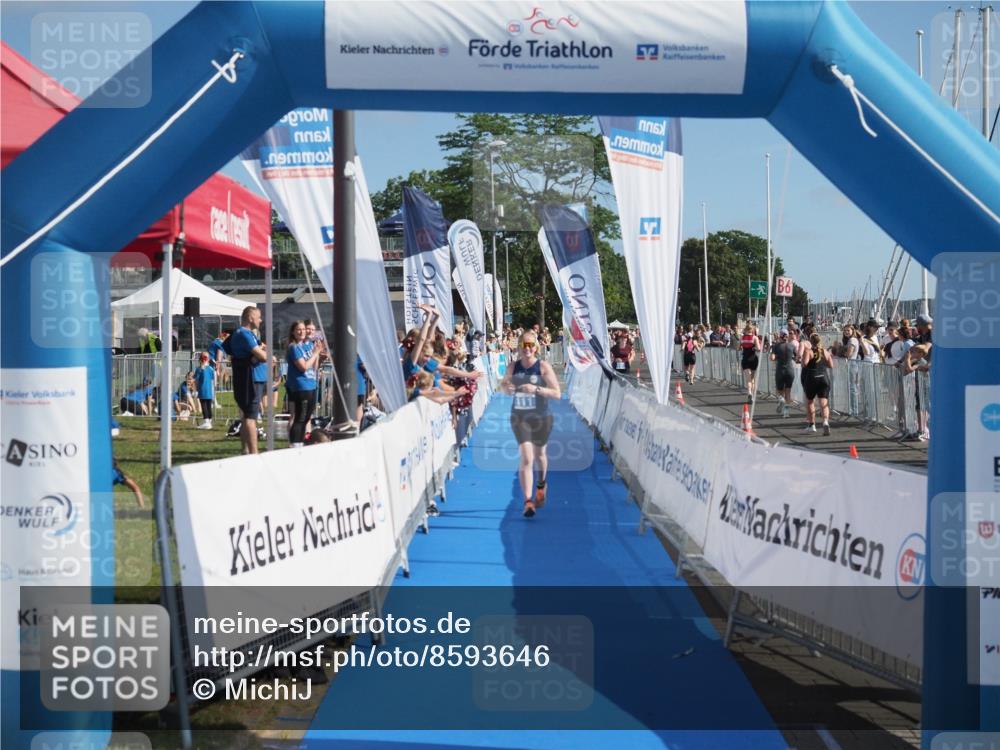 17.08.2025 - KN Förde Triathlon 2025 MichiJ http://msf.ph/oto/8593646 17.08.2025 10:37:07 Laufen 111, 185, 250 meine-sportfotos.de