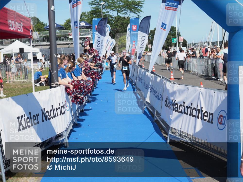 17.08.2025 - KN Förde Triathlon 2025 MichiJ http://msf.ph/oto/8593649 17.08.2025 13:54:06 Laufen 437, 513 meine-sportfotos.de