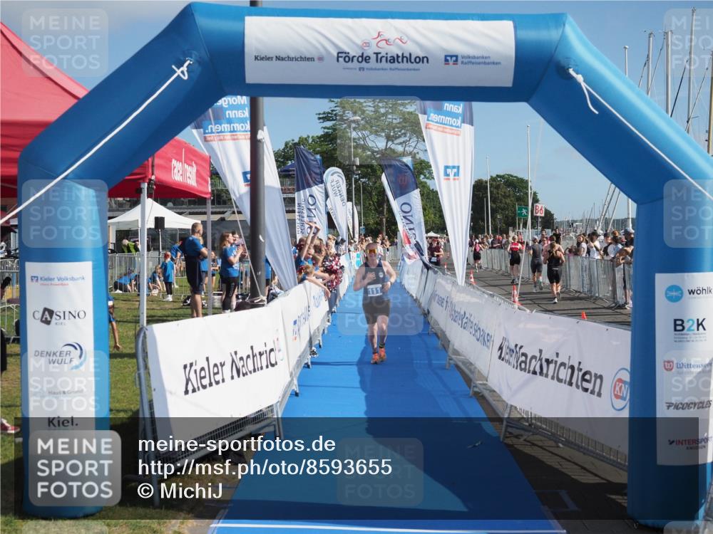 17.08.2025 - KN Förde Triathlon 2025 MichiJ http://msf.ph/oto/8593655 17.08.2025 10:37:07 Laufen 111, 185, 250 meine-sportfotos.de