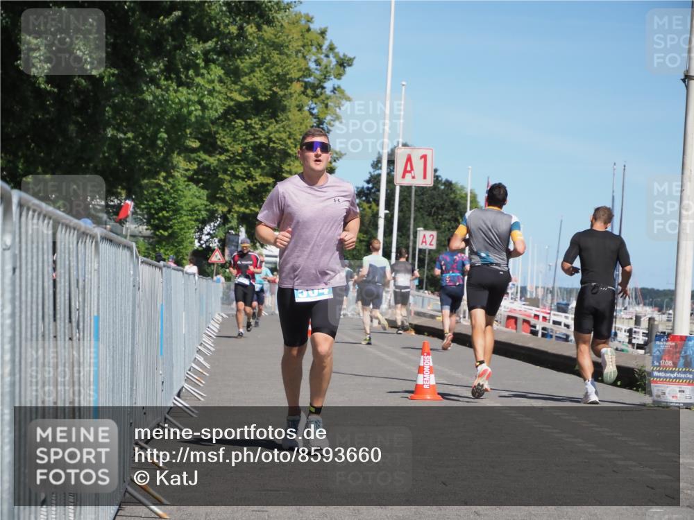 17.08.2025 - KN Förde Triathlon 2025 KatJ http://msf.ph/oto/8593660 17.08.2025 13:39:34 Laufen 504 meine-sportfotos.de
