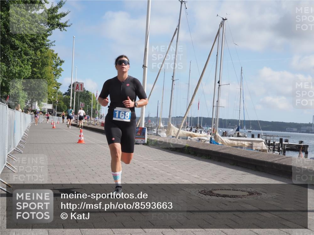 17.08.2025 - KN Förde Triathlon 2025 KatJ http://msf.ph/oto/8593663 17.08.2025 10:21:24 Laufen 168 meine-sportfotos.de