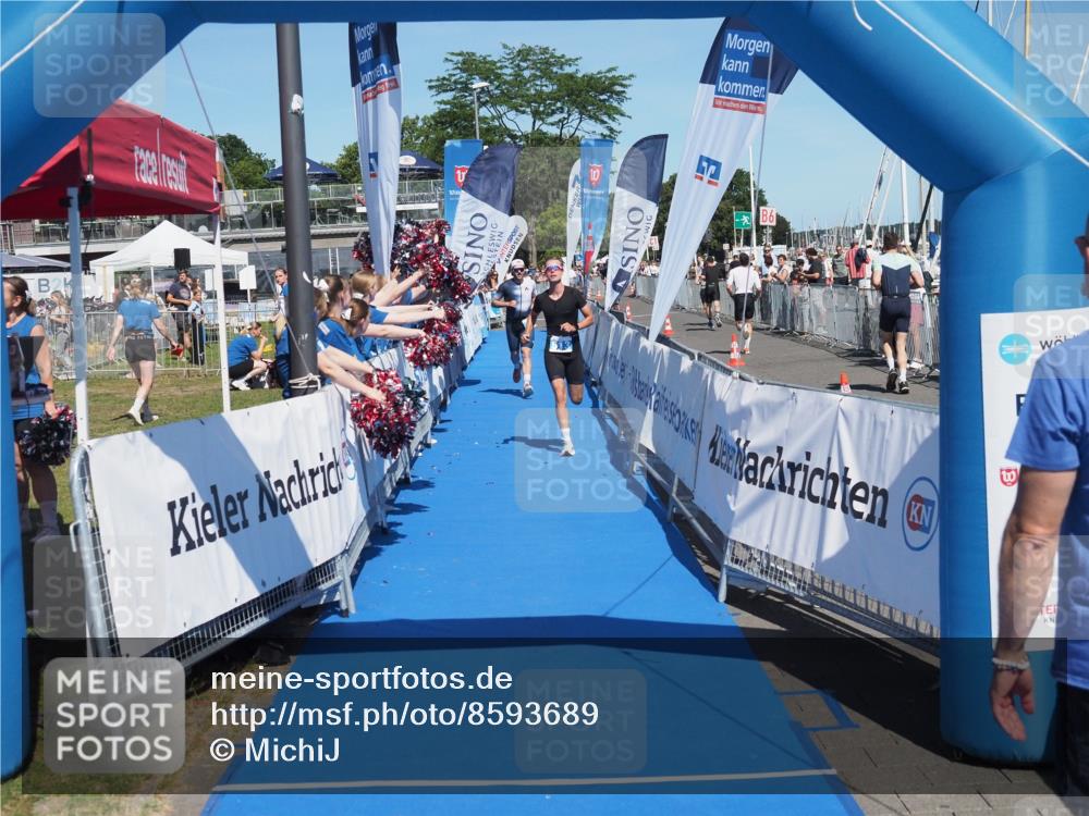 17.08.2025 - KN Förde Triathlon 2025 MichiJ http://msf.ph/oto/8593689 17.08.2025 13:54:07 Laufen 437, 513 meine-sportfotos.de