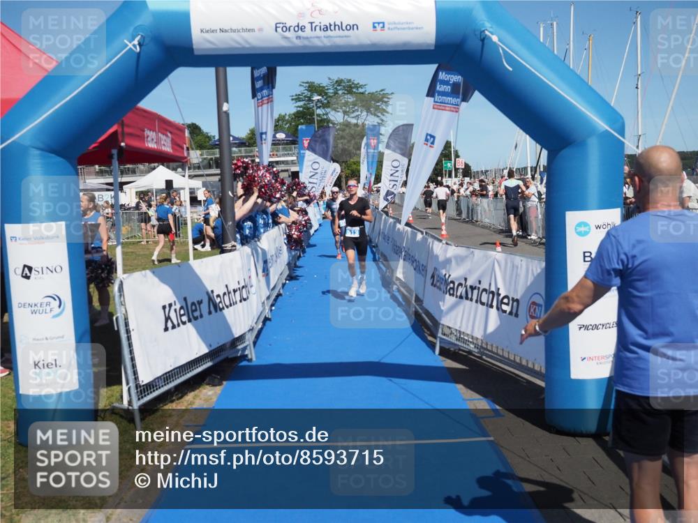 17.08.2025 - KN Förde Triathlon 2025 MichiJ http://msf.ph/oto/8593715 17.08.2025 13:54:07 Laufen 437, 513 meine-sportfotos.de
