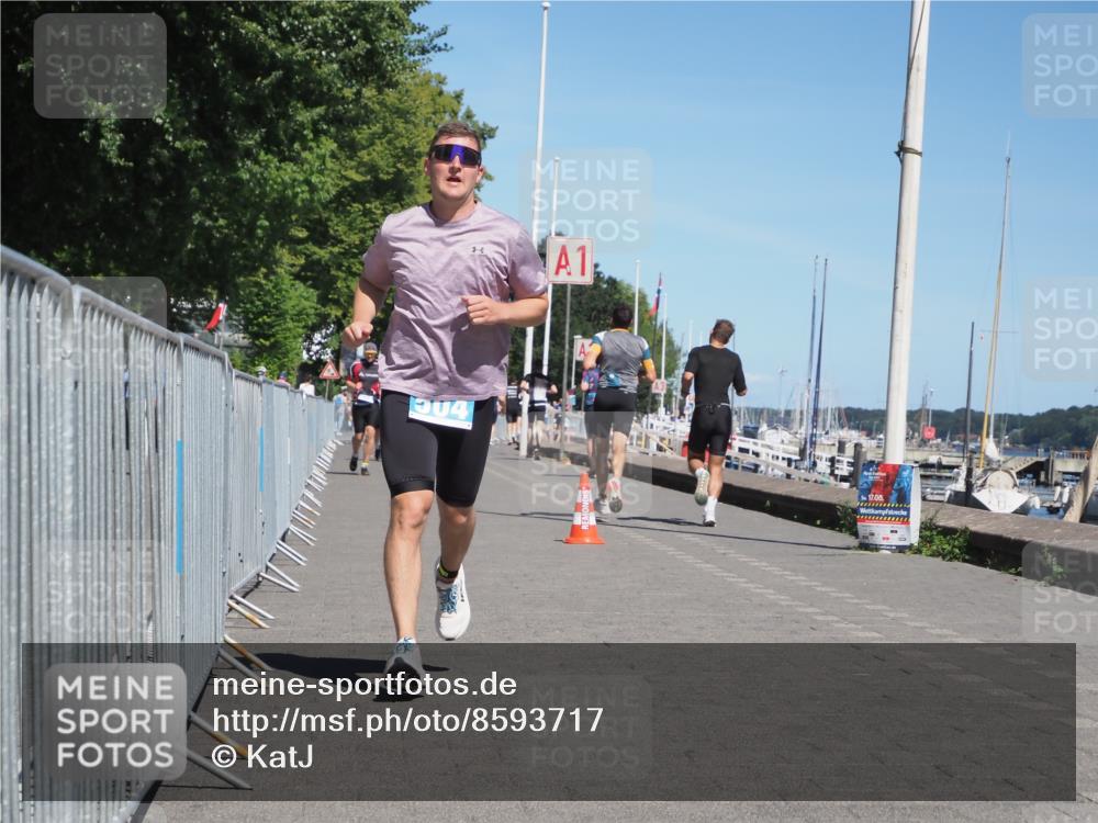 17.08.2025 - KN Förde Triathlon 2025 KatJ http://msf.ph/oto/8593717 17.08.2025 13:39:35 Laufen 504 meine-sportfotos.de