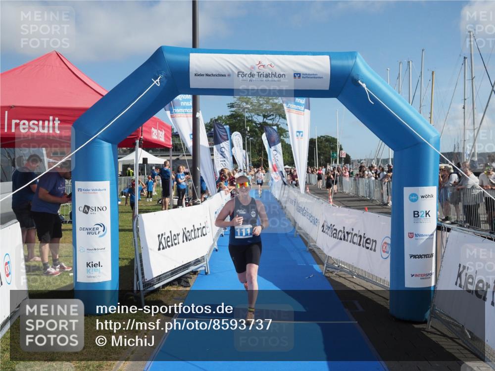17.08.2025 - KN Förde Triathlon 2025 MichiJ http://msf.ph/oto/8593737 17.08.2025 10:37:10 Laufen 111 meine-sportfotos.de