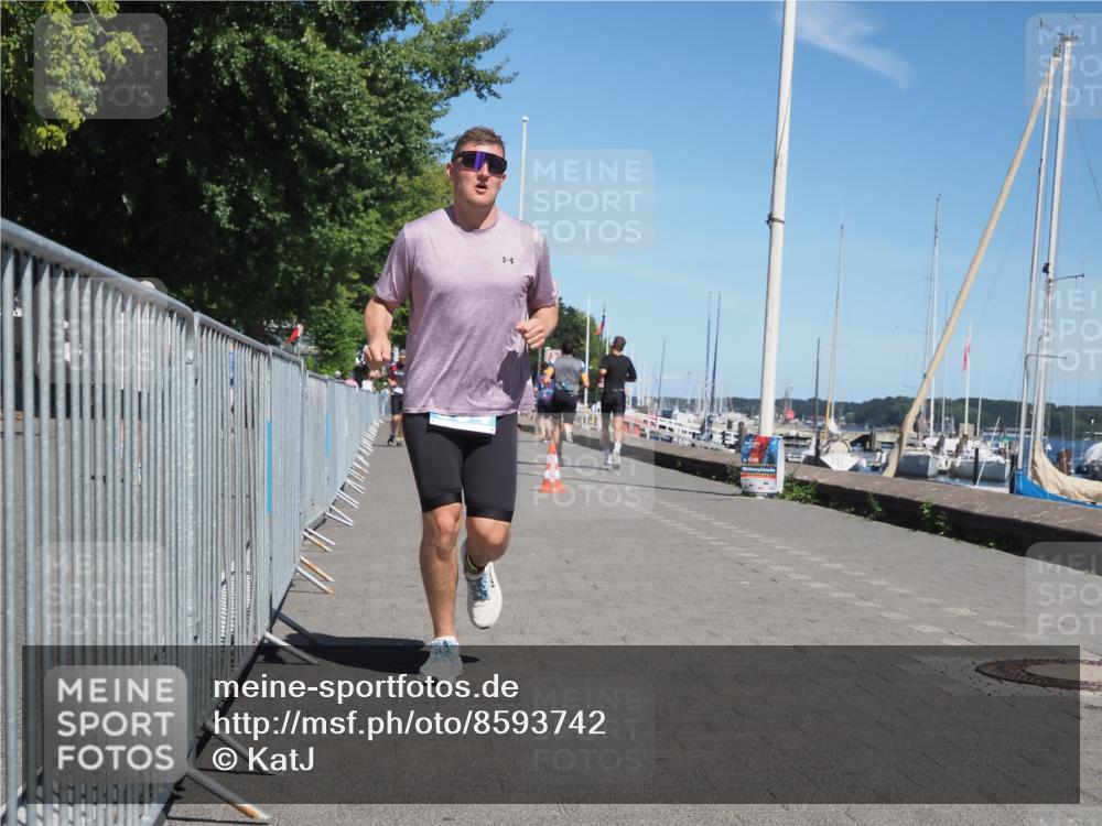 17.08.2025 - KN Förde Triathlon 2025 KatJ http://msf.ph/oto/8593742 17.08.2025 13:39:36 Laufen 504 meine-sportfotos.de