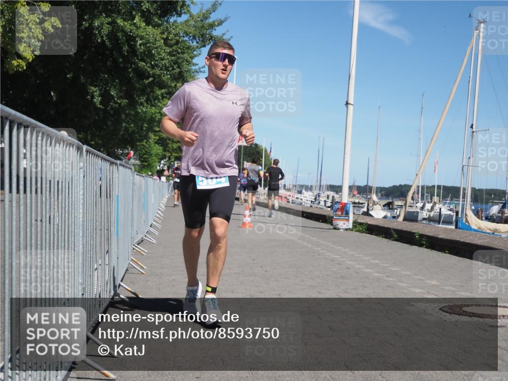 17.08.2025 - KN Förde Triathlon 2025 KatJ http://msf.ph/oto/8593750 17.08.2025 13:39:36 Laufen 504 meine-sportfotos.de