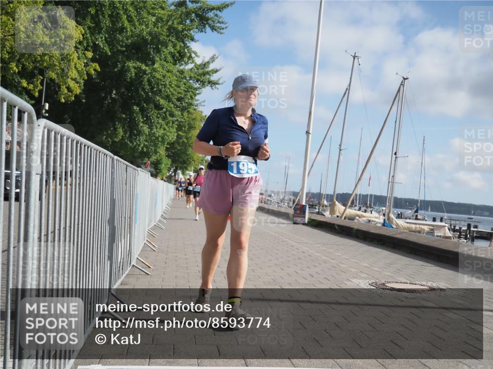 17.08.2025 - KN Förde Triathlon 2025 KatJ http://msf.ph/oto/8593774 17.08.2025 10:21:49 Laufen 120, 195, 250 meine-sportfotos.de