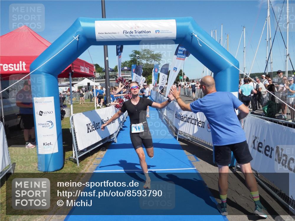 17.08.2025 - KN Förde Triathlon 2025 MichiJ http://msf.ph/oto/8593790 17.08.2025 13:54:09 Laufen 437, 513 meine-sportfotos.de