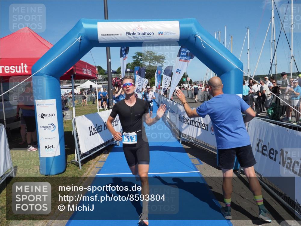 17.08.2025 - KN Förde Triathlon 2025 MichiJ http://msf.ph/oto/8593804 17.08.2025 13:54:09 Laufen 437, 513 meine-sportfotos.de