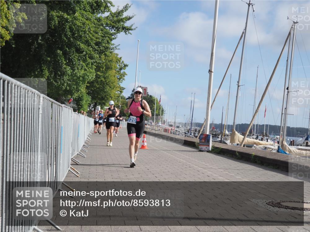 17.08.2025 - KN Förde Triathlon 2025 KatJ http://msf.ph/oto/8593813 17.08.2025 10:21:52 Laufen 120, 195, 250 meine-sportfotos.de