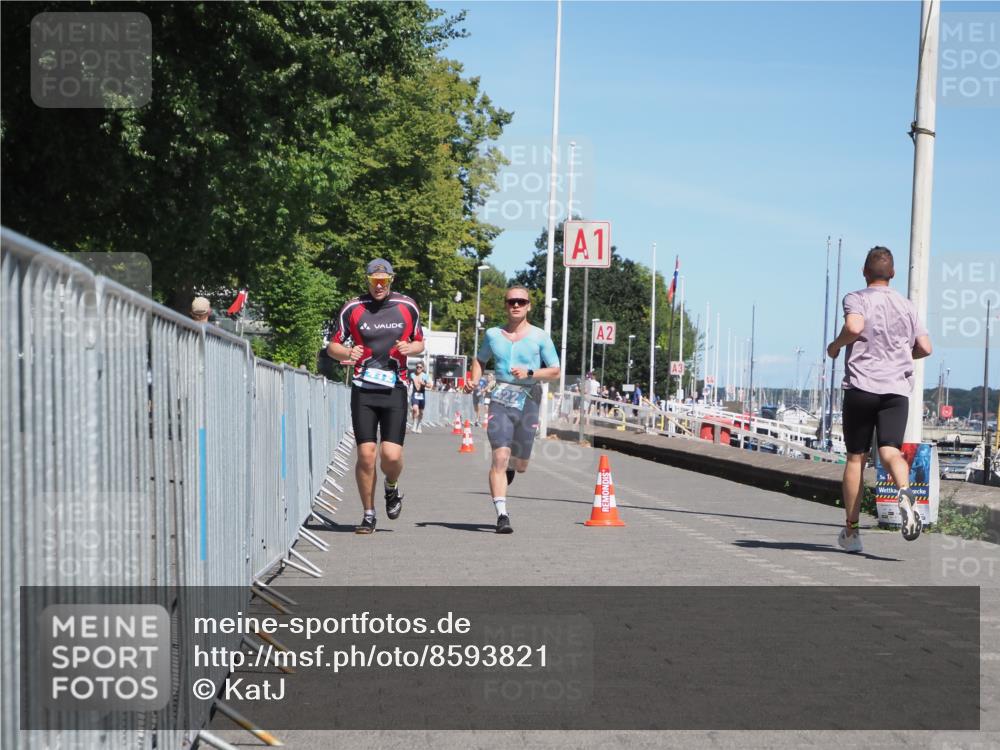 17.08.2025 - KN Förde Triathlon 2025 KatJ http://msf.ph/oto/8593821 17.08.2025 13:39:43 Laufen 412, 422 meine-sportfotos.de