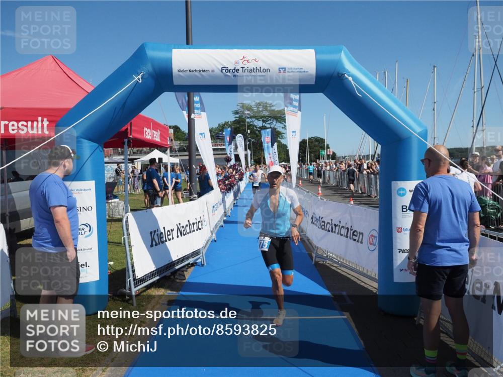17.08.2025 - KN Förde Triathlon 2025 MichiJ http://msf.ph/oto/8593825 17.08.2025 12:01:14 Laufen 275, 287 meine-sportfotos.de