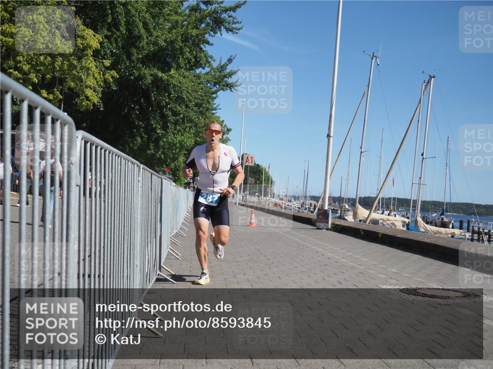 17.08.2025 - KN Förde Triathlon 2025 KatJ http://msf.ph/oto/8593845 17.08.2025 11:39:14 Laufen 270, 287 meine-sportfotos.de