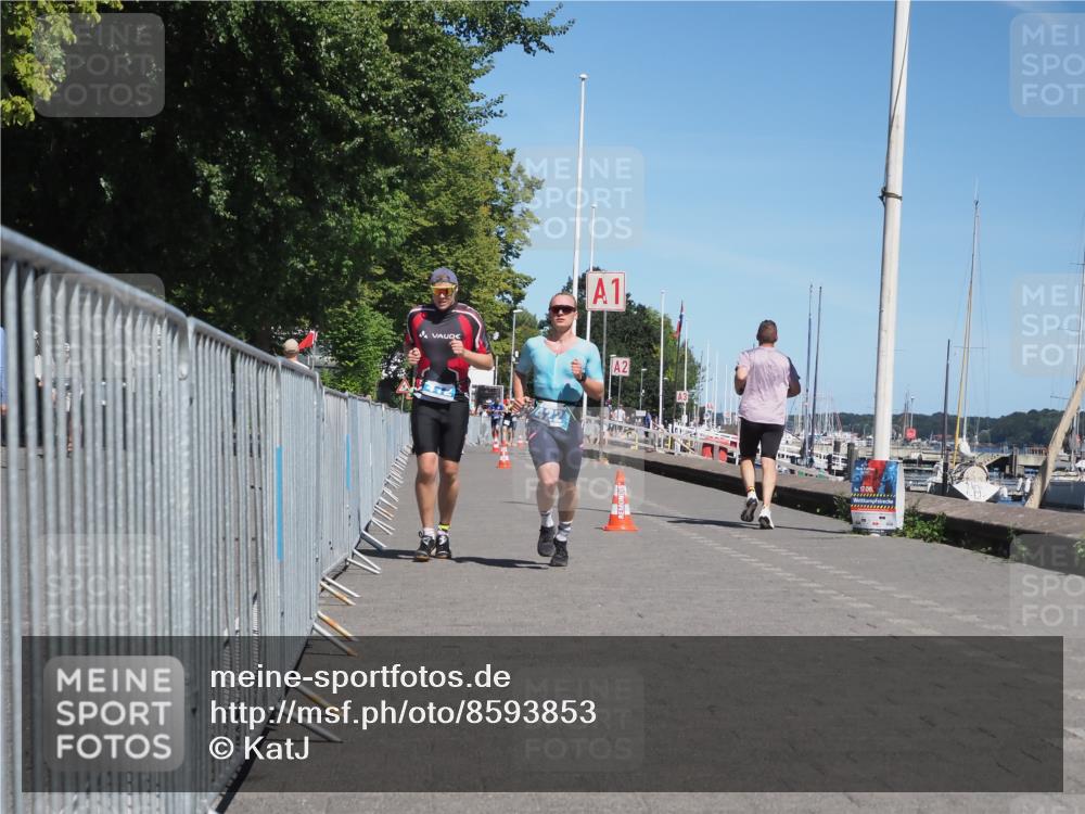 17.08.2025 - KN Förde Triathlon 2025 KatJ http://msf.ph/oto/8593853 17.08.2025 13:39:44 Laufen 412, 422 meine-sportfotos.de
