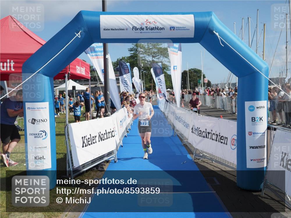 17.08.2025 - KN Förde Triathlon 2025 MichiJ http://msf.ph/oto/8593859 17.08.2025 10:37:16 Laufen 179 meine-sportfotos.de