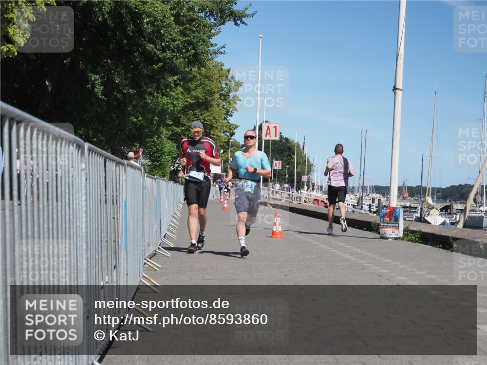 17.08.2025 - KN Förde Triathlon 2025 KatJ http://msf.ph/oto/8593860 17.08.2025 13:39:44 Laufen 412, 422 meine-sportfotos.de