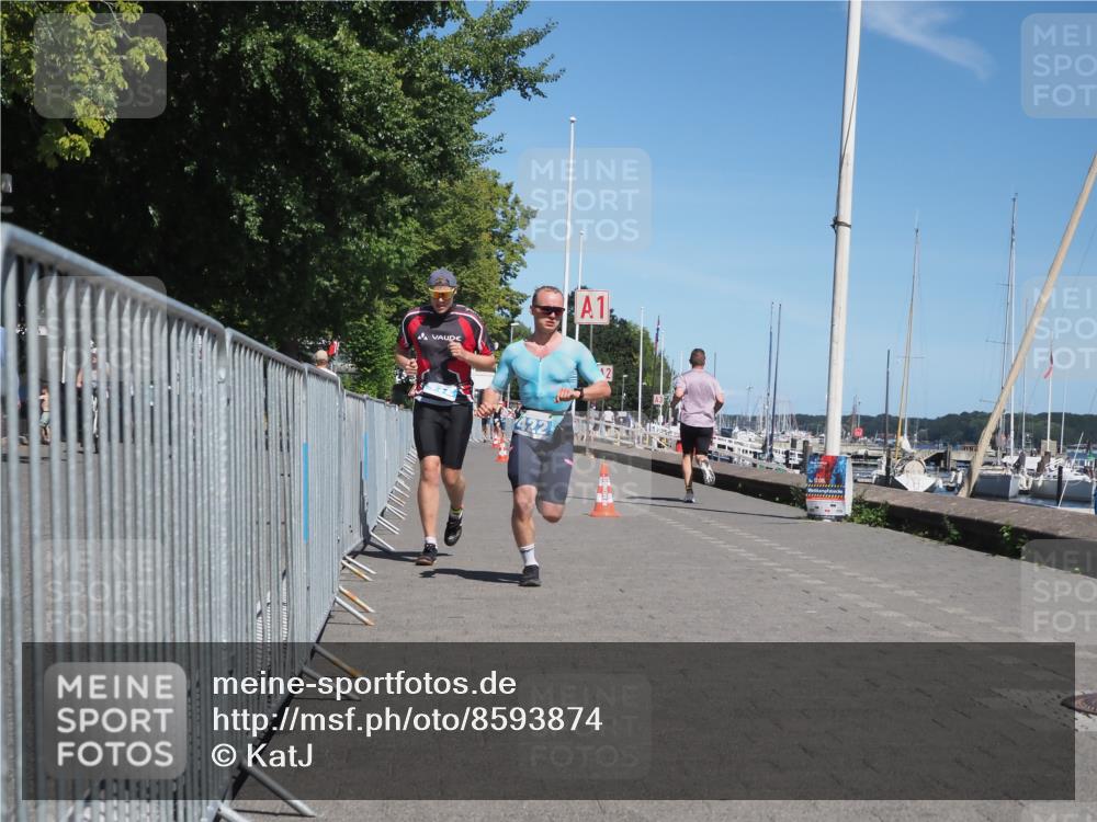 17.08.2025 - KN Förde Triathlon 2025 KatJ http://msf.ph/oto/8593874 17.08.2025 13:39:45 Laufen 412, 422 meine-sportfotos.de