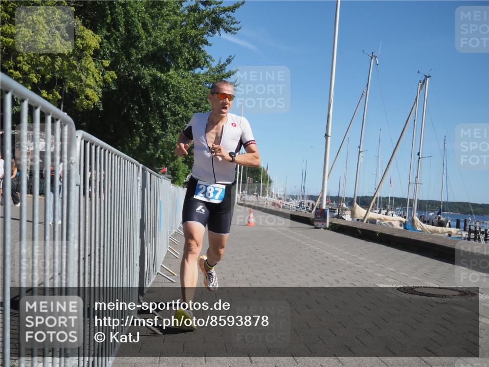 17.08.2025 - KN Förde Triathlon 2025 KatJ http://msf.ph/oto/8593878 17.08.2025 11:39:14 Laufen 270, 287 meine-sportfotos.de
