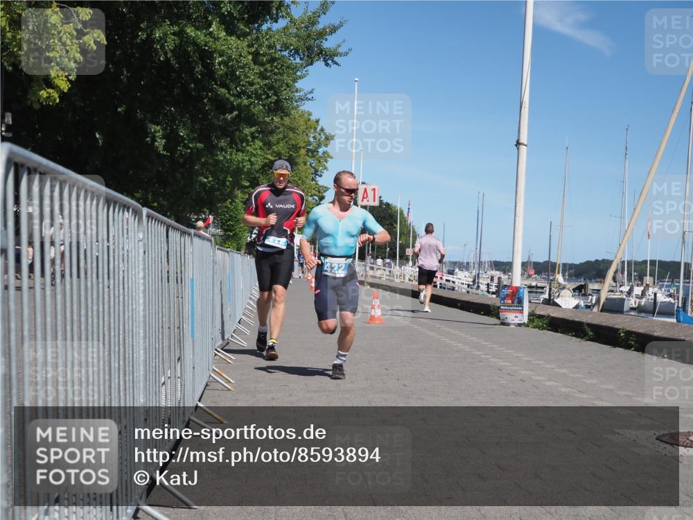 17.08.2025 - KN Förde Triathlon 2025 KatJ http://msf.ph/oto/8593894 17.08.2025 13:39:46 Laufen 412, 422 meine-sportfotos.de