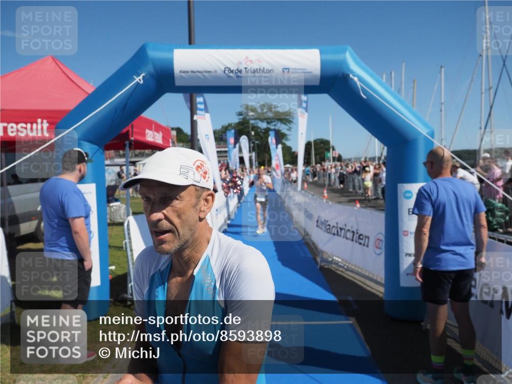 17.08.2025 - KN Förde Triathlon 2025 MichiJ http://msf.ph/oto/8593898 17.08.2025 12:01:16 Laufen 275, 287 meine-sportfotos.de