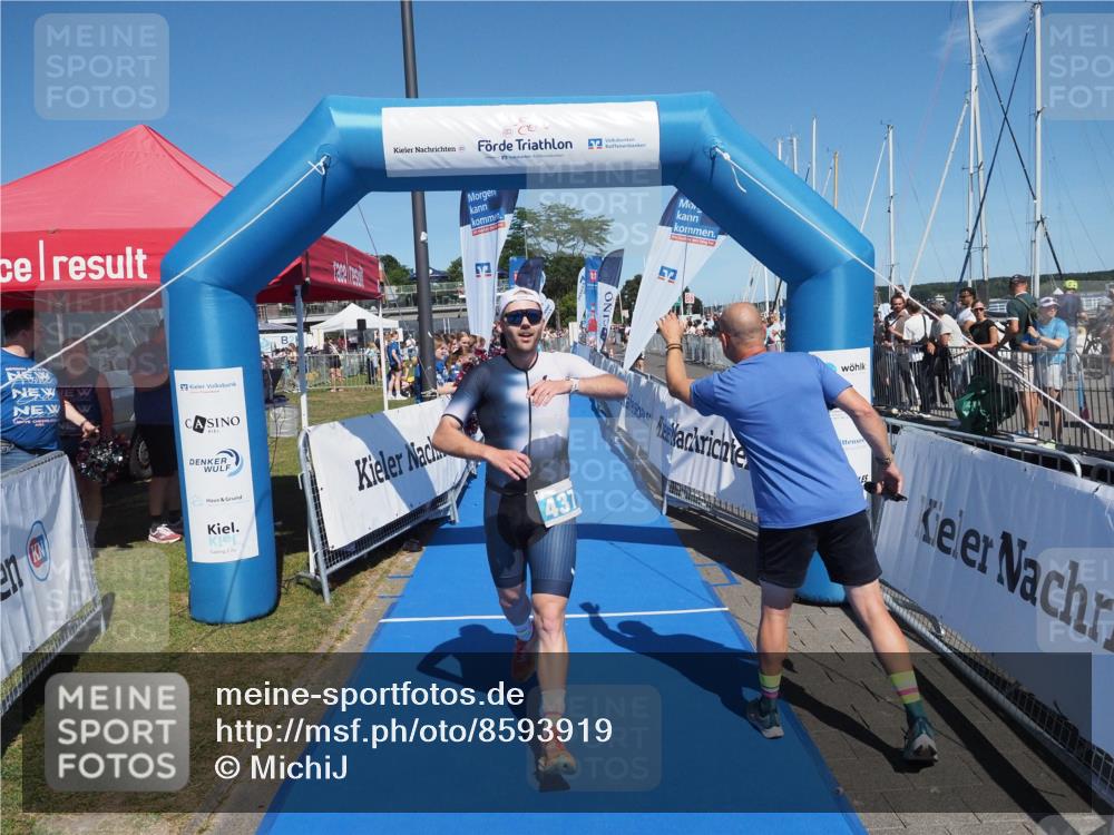 17.08.2025 - KN Förde Triathlon 2025 MichiJ http://msf.ph/oto/8593919 17.08.2025 13:54:11 Laufen 437, 513 meine-sportfotos.de