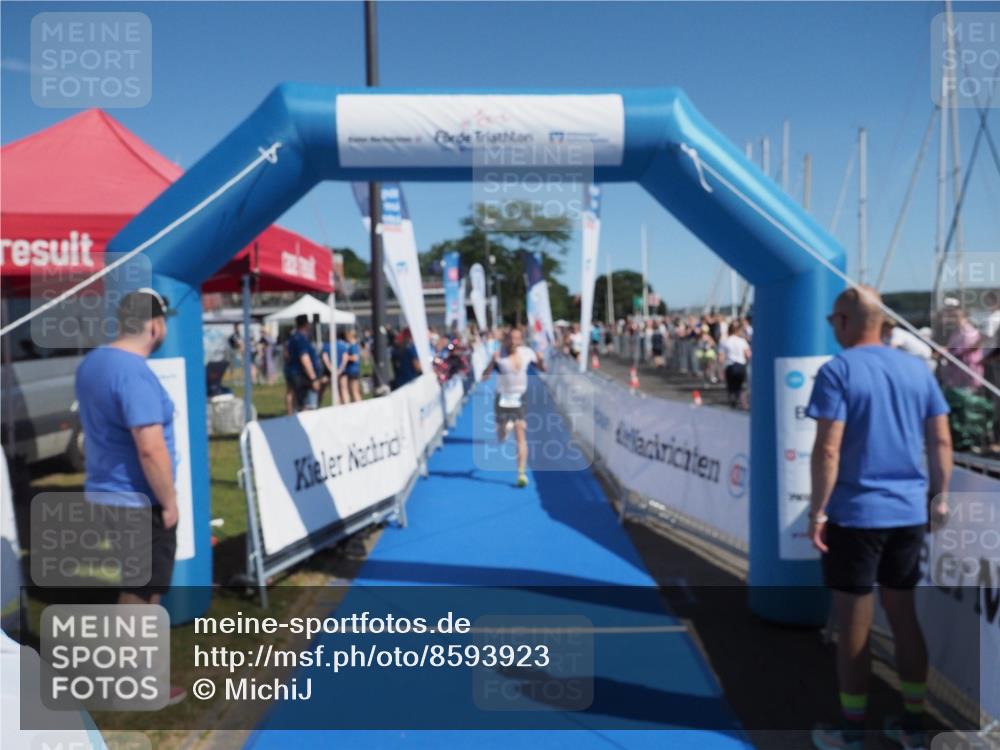 17.08.2025 - KN Förde Triathlon 2025 MichiJ http://msf.ph/oto/8593923 17.08.2025 12:01:16 Laufen 275, 287 meine-sportfotos.de