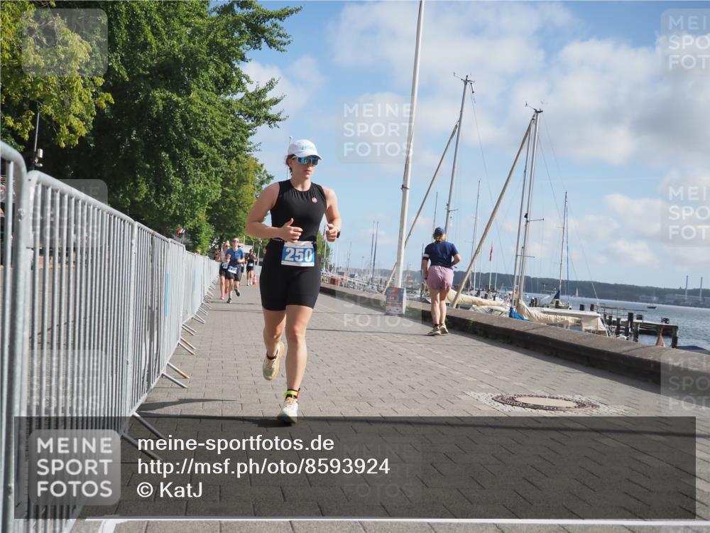 17.08.2025 - KN Förde Triathlon 2025 KatJ http://msf.ph/oto/8593924 17.08.2025 10:21:57 Laufen 120, 126, 148, 153, 224, 250 meine-sportfotos.de