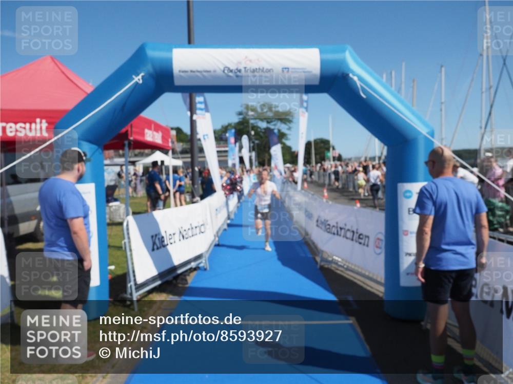 17.08.2025 - KN Förde Triathlon 2025 MichiJ http://msf.ph/oto/8593927 17.08.2025 12:01:17 Laufen 275, 287 meine-sportfotos.de